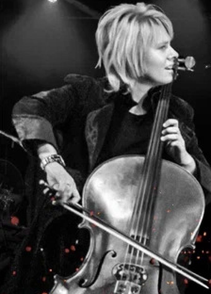 Renaissance Cellos: Мировые рок-хиты на виолончелях